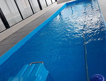 Fiberglass swimming pool-1